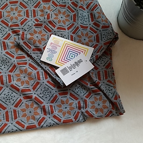 Lularoe Irma tee - Picture 4 of 6